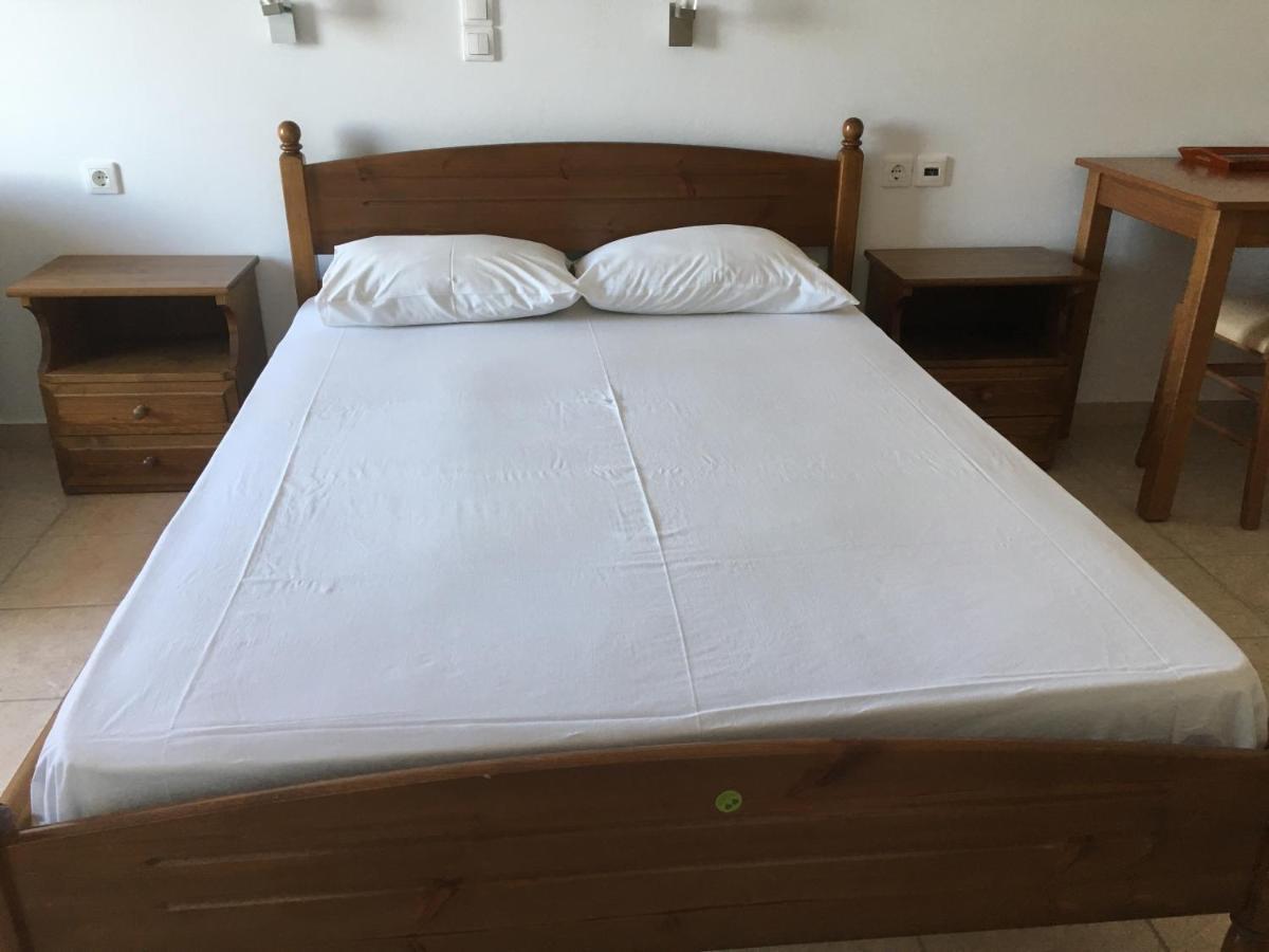 Eugenia Travasarou Sea View Appartments Hotel