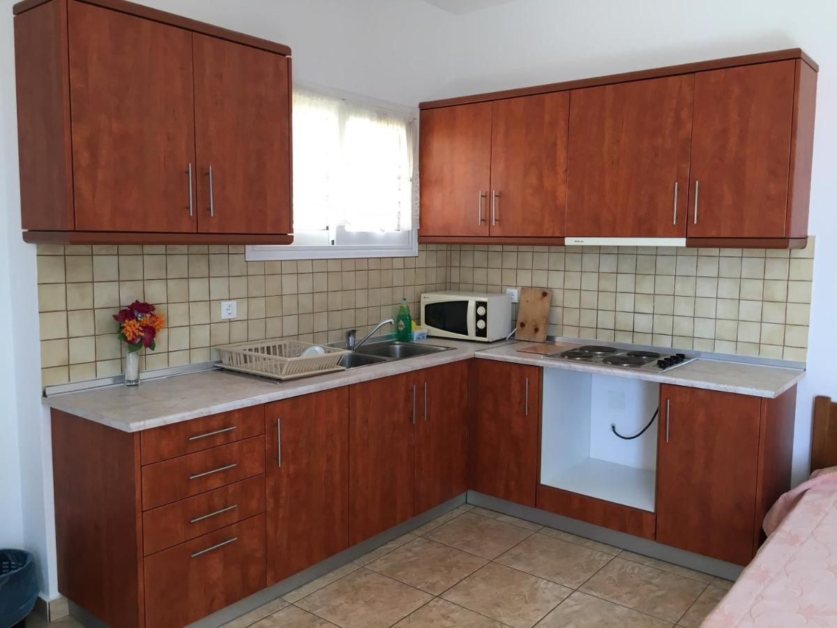 Eugenia Travasarou Sea View Appartments Diakofti